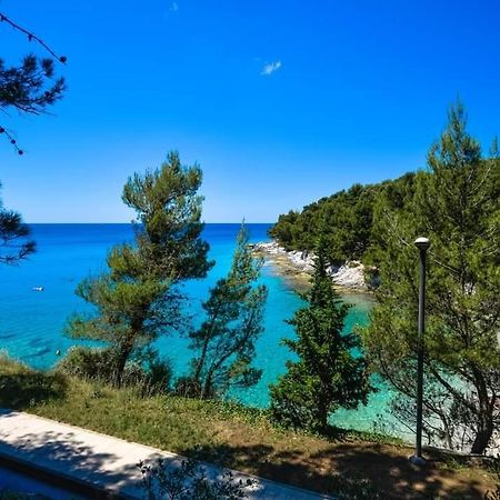 Apartment Zorika Near The Beach Pula Buitenkant foto